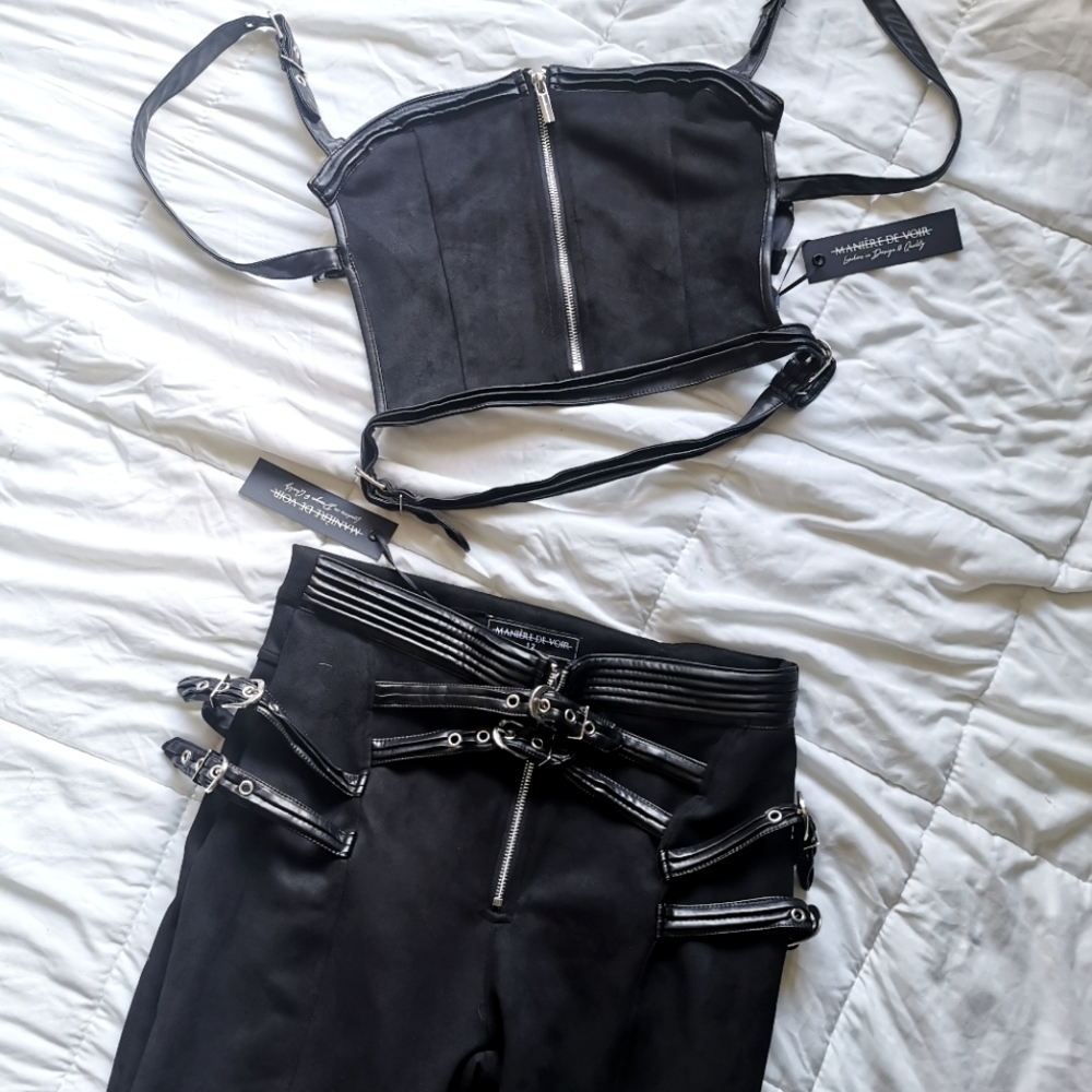 MANIERE DE VOIR BUCKLE SET (NWT)